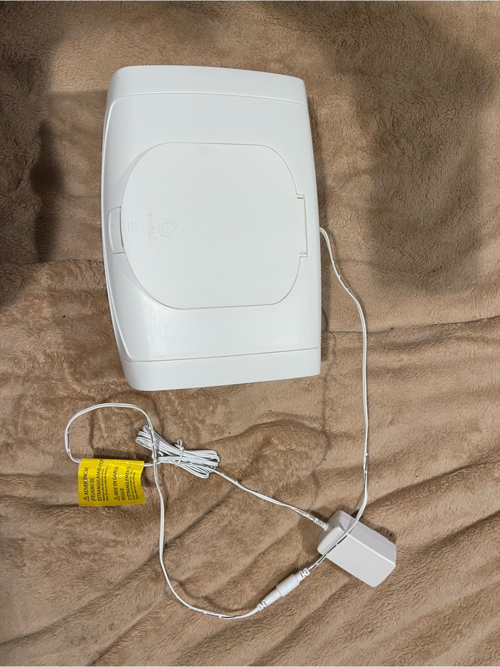 Munchkin White Baby Wipe Warmer with White Power Adapter